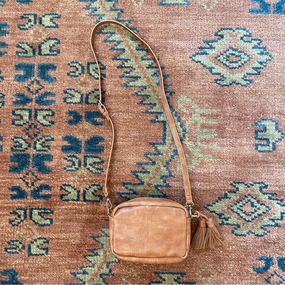 Beautiful Anthropologie brown Leather Crossbody bag with tassels! NWT - Picture 2 of 11